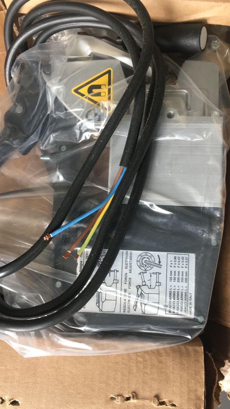  TECNA點(diǎn)焊槍、TECNA點(diǎn)焊機(jī)、TECNA焊機(jī)